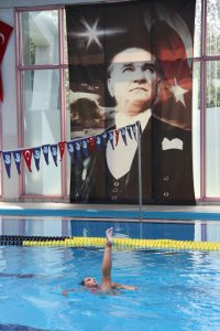 yaz spor okulunda bin üçyüz çocuk yüzme öğrendi (3)